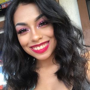 Meet your Posher, Monae